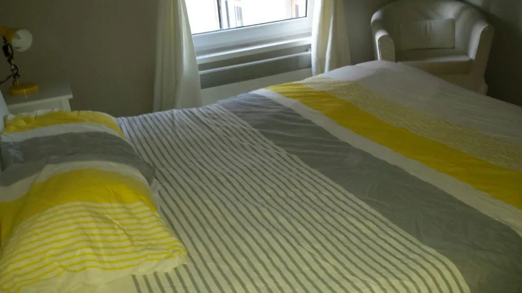 Central Yellow Apartment بروكسل 0*,